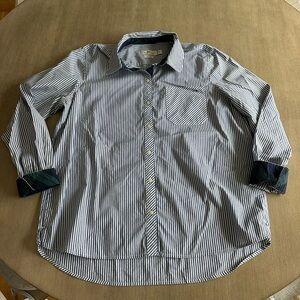 Vineyard Vines relaxed fit navy blue and White Striped Button Down Shirt
